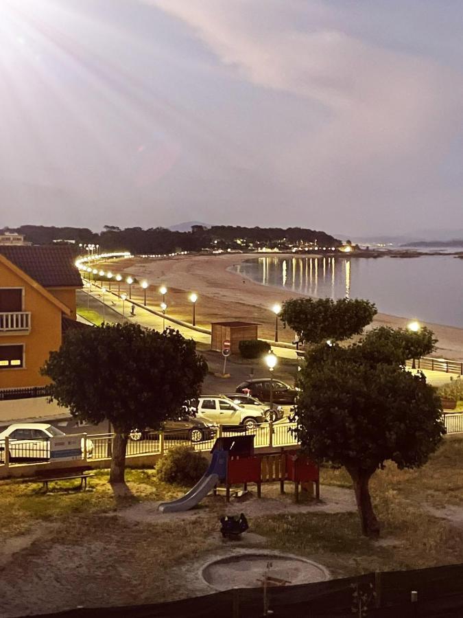 Apartamento En La Playa Apartment Ribeira Exterior foto